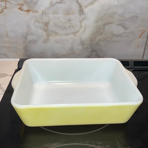 Vintage Pyrex Primary Yellow 8.25” x 6.75” Refrigerator Dish 503-B - Picture 2 of 5